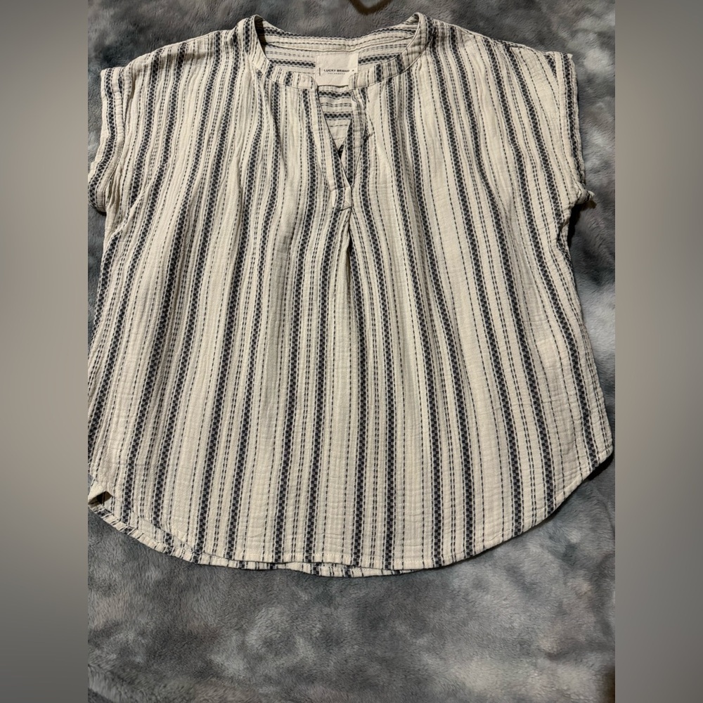 Lucky Brand Ladies Black and Off White Striped Blouse. Size medium. 100% cotton